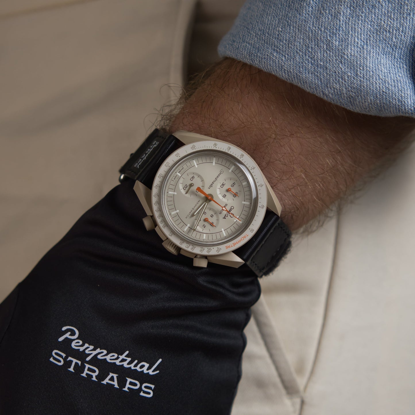 BLACK VELCRO - PREMIUM FABRIC WATCH STRAP for MOST WATCHES WITH A 20MM LUG WIDTH