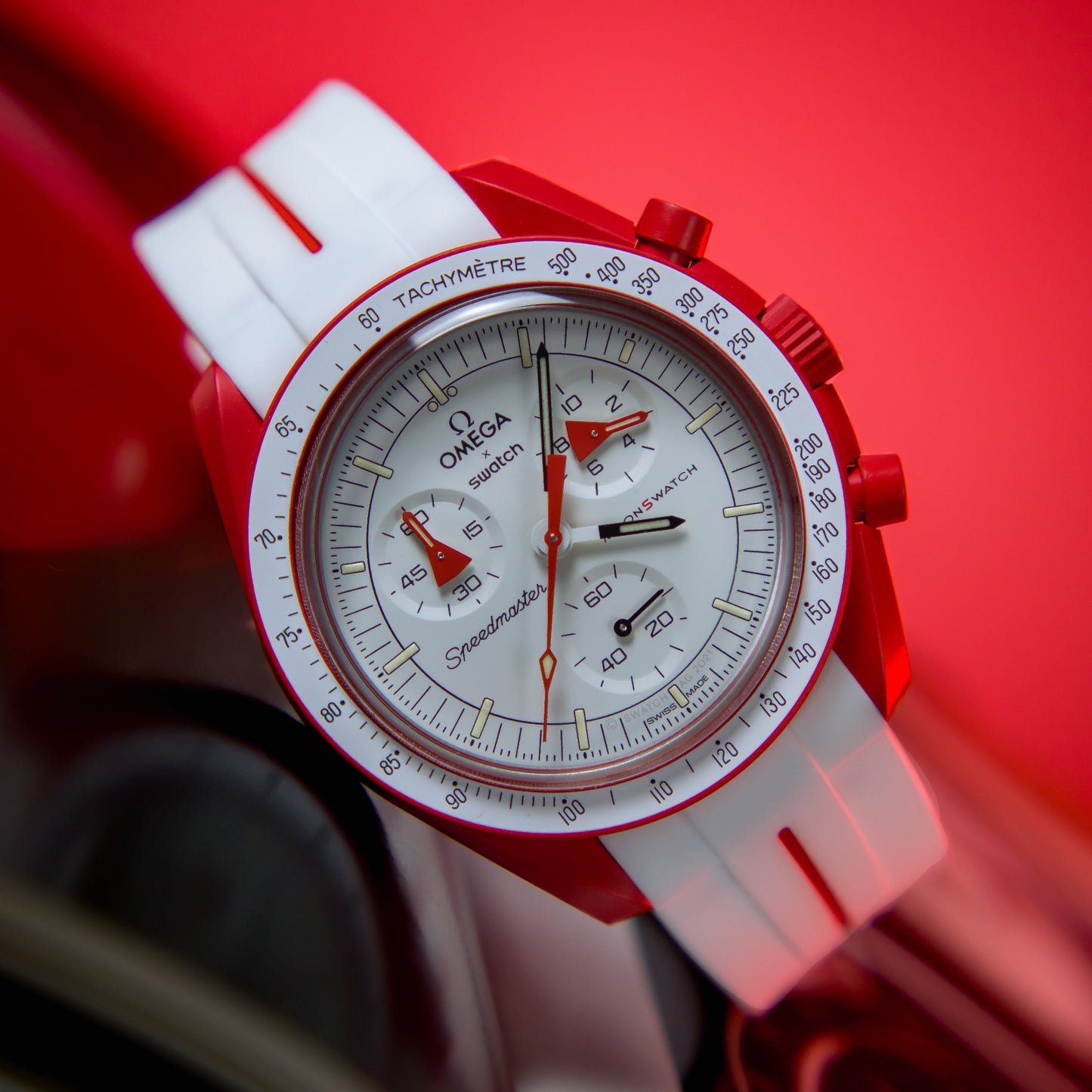 ACCENT ROUGE BLANC - BRACELET DE MONTRE EN CAOUTCHOUC pour OMEGA X SWATCH SPEEDMASTER MOONSWATCH