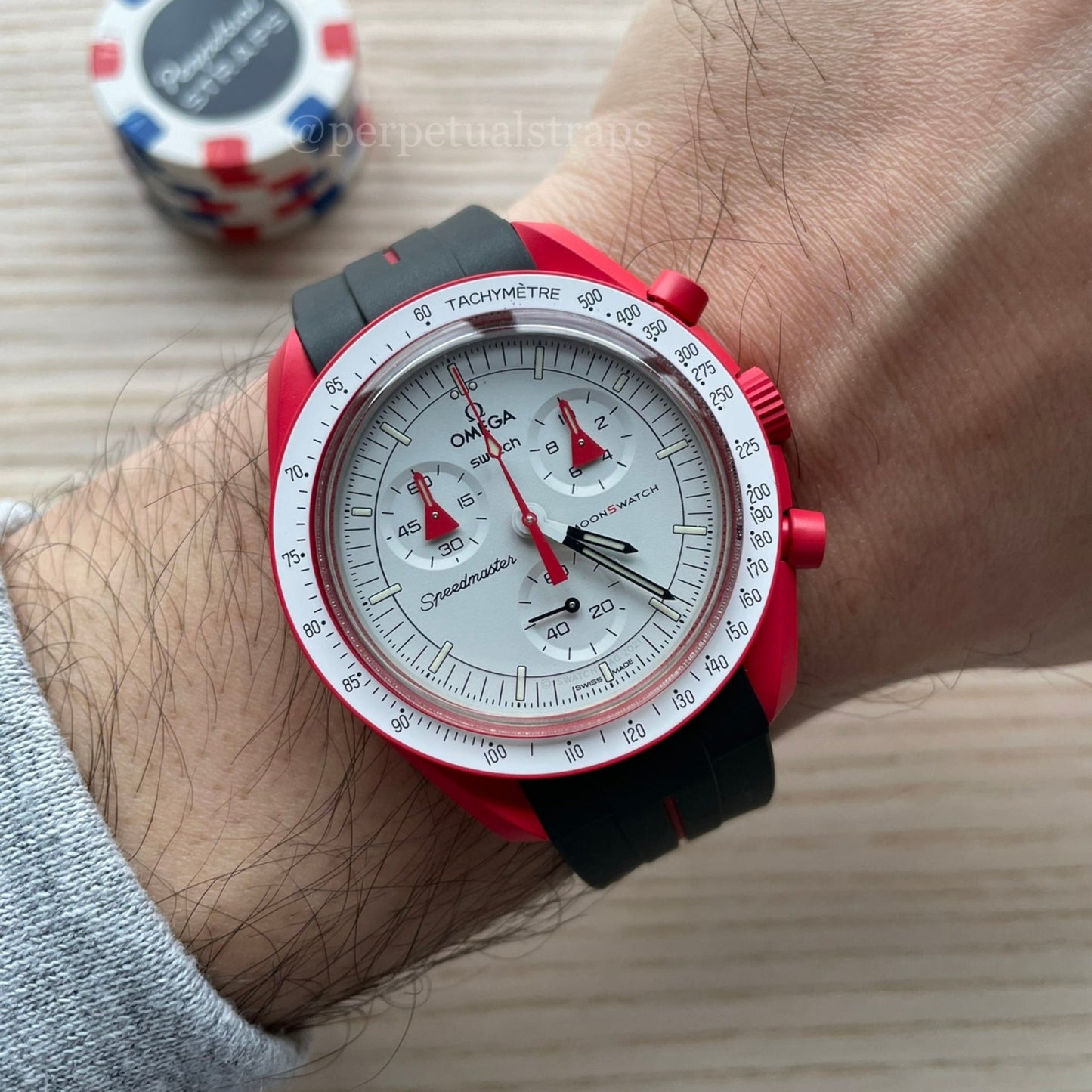 ACCENT NOIR ROUGE - BRACELET EN CAOUTCHOUC pour OMEGA X SWATCH SPEEDMASTER MOONSWATCH