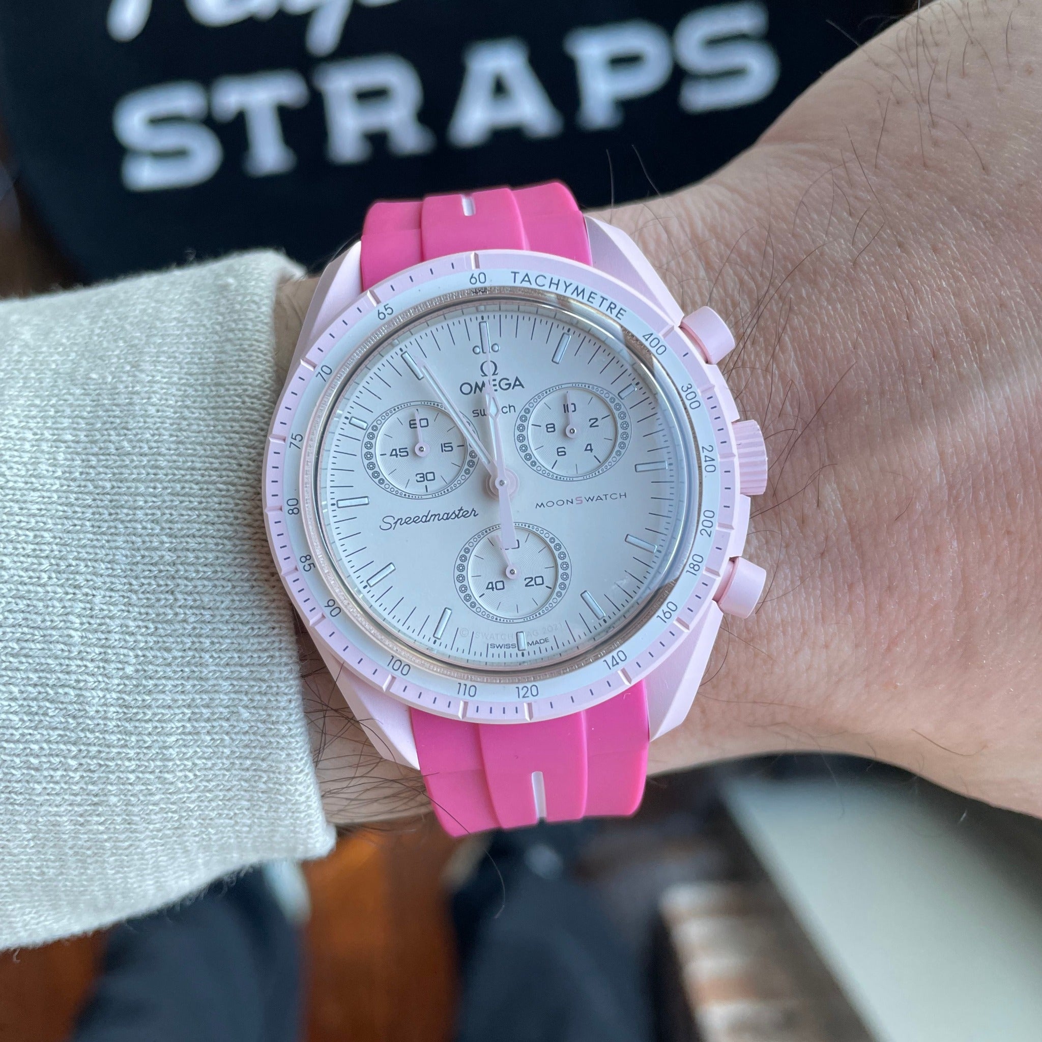 Pink deals rubber watch